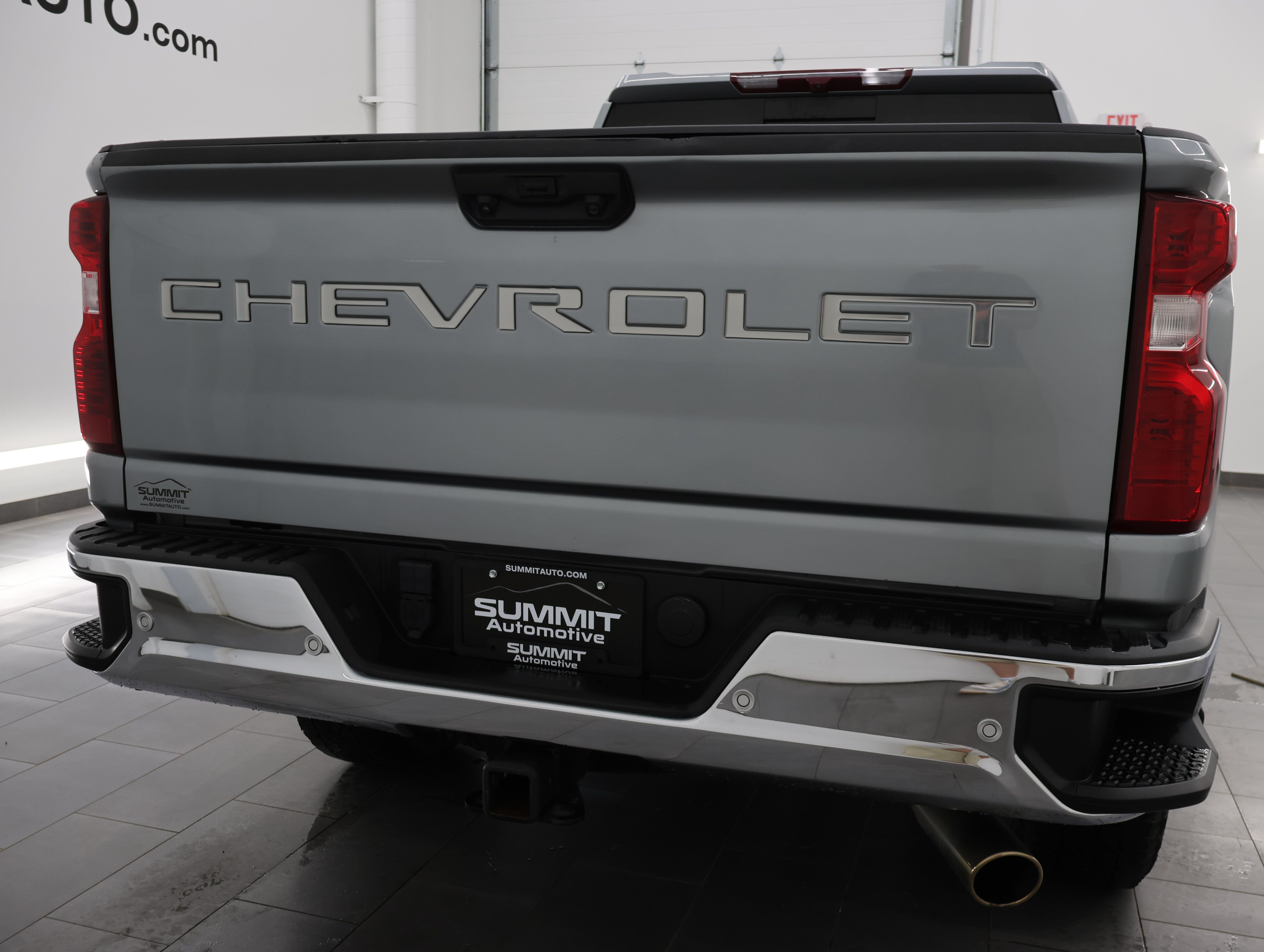 Used 2024 Chevrolet Silverado 2500 LT AWD/4WD image 32