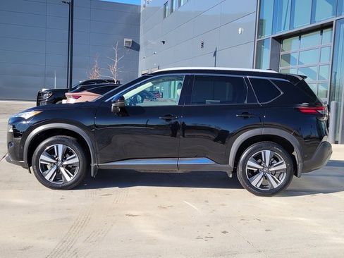 Certified 2023 Nissan Rogue SL w/ SL Premium Package image 2