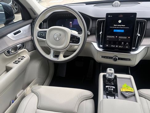 New 2026 Volvo XC90 B6 Ultra image 13