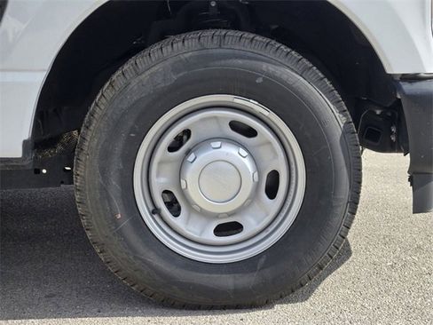 Used 2023 Ford F250 XL image 7