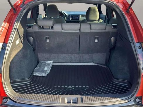 Used 2020 Honda HR-V Sport image 17