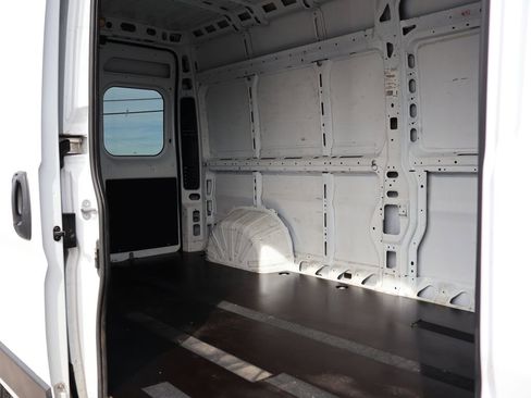 Used 2023 RAM ProMaster 2500 image 11