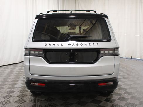 Used 2024 Jeep Grand Wagoneer Series II Obsidian w/ Quick Order Packagew 28T AWD/4WD image 30