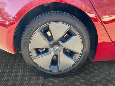 Used 2018 Tesla Model 3 Mid Range image 34