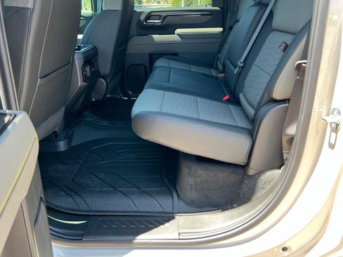 New 2026 Chevrolet Silverado 2500 ZR2 w/ LPO, Dark Essentials Package AWD/4WD image 22