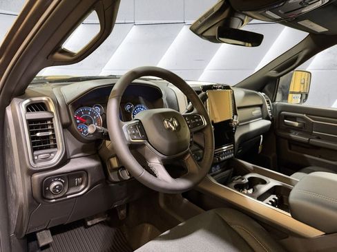 New 2026 RAM 2500 Big Horn AWD/4WD image 10