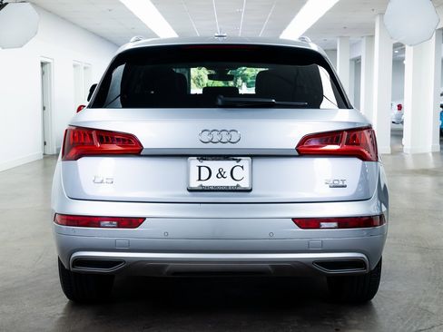 Used 2018 Audi Q5 2.0T Premium Plus w/ Premium Plus Package image 5