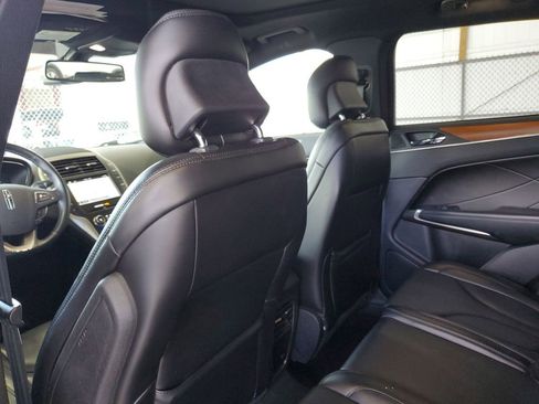 Used 2019 Lincoln MKC Reserve w/ MKC Technology Package FWD image 14