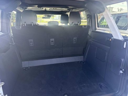 Used 2025 Ford Bronco Badlands AWD/4WD image 11