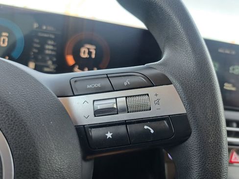 Used 2025 Hyundai Tucson SEL image 12