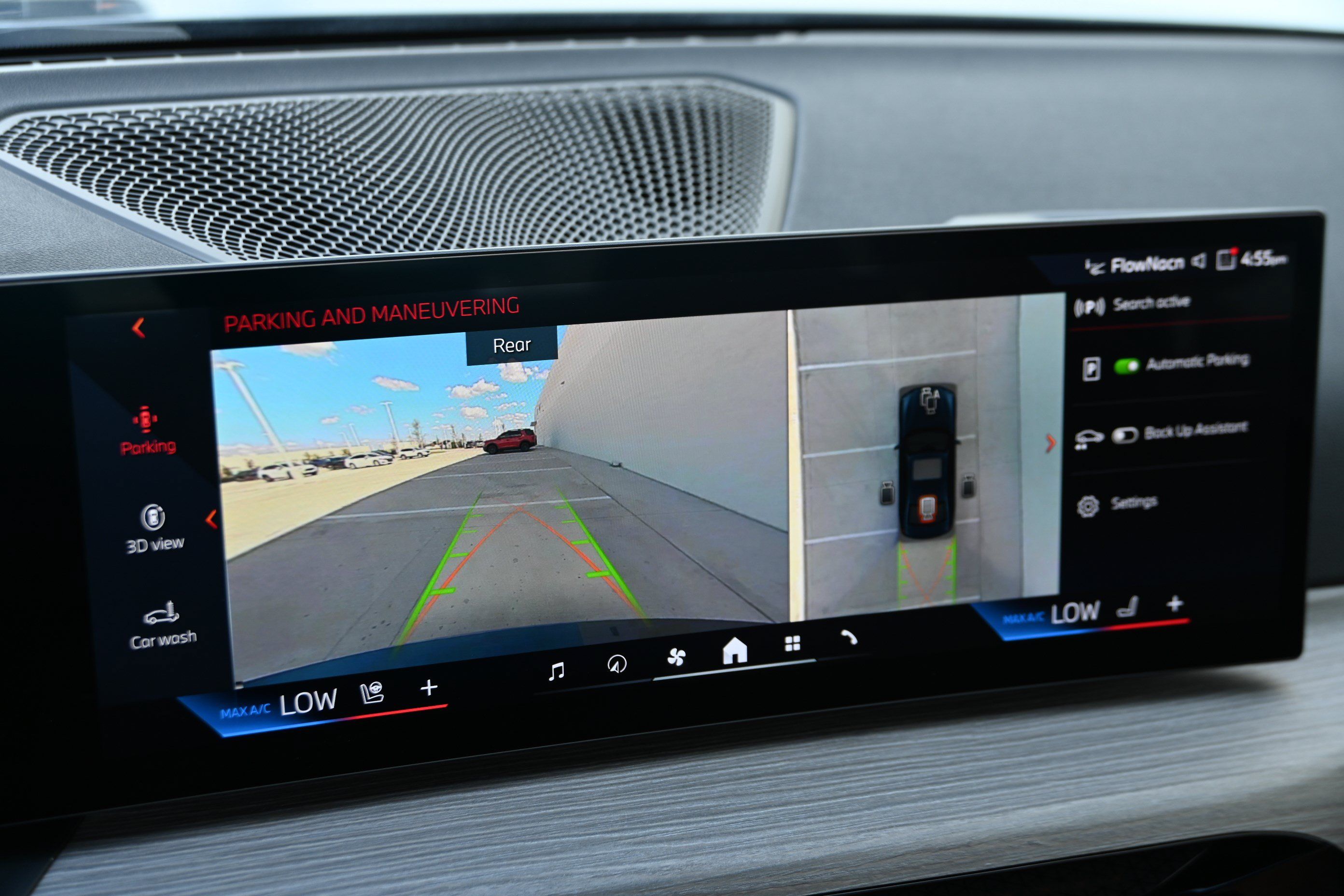 Certified 2025 BMW 330i Sedan RWD image 18