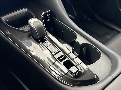 Used 2025 Toyota Crown Signia image 28