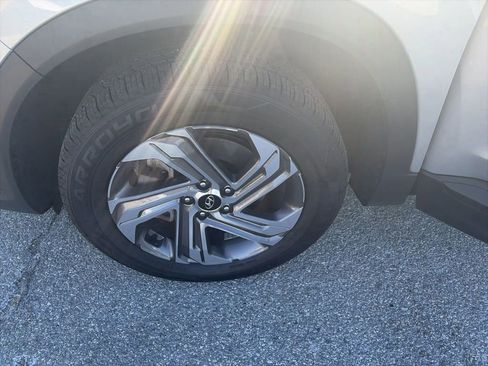 Certified 2023 Hyundai Santa Fe SE image 22