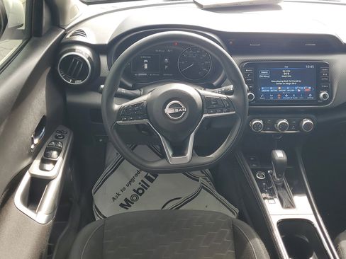 Certified 2024 Nissan Kicks SV image 16