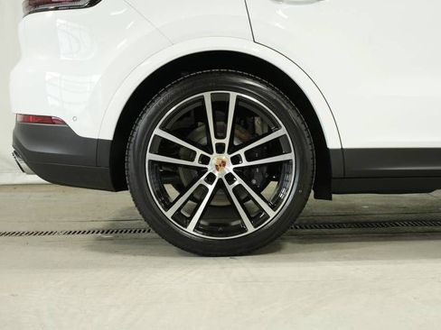 New 2026 Porsche Cayenne AWD/4WD image 41