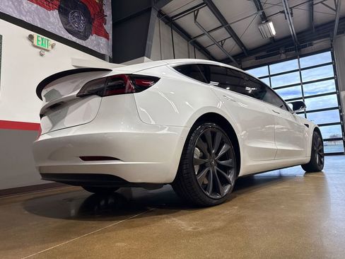 Used 2020 Tesla Model 3 Performance AWD/4WD image 32