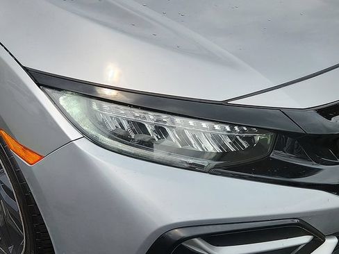 Used 2021 Honda Civic Sport Touring image 9