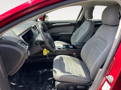 Used 2016 Ford Fusion S FWD image 9