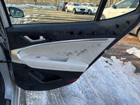 Used 2026 Genesis G70 2.5T image 10