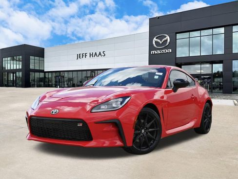 Used 2025 Toyota GR86 Premium image 1