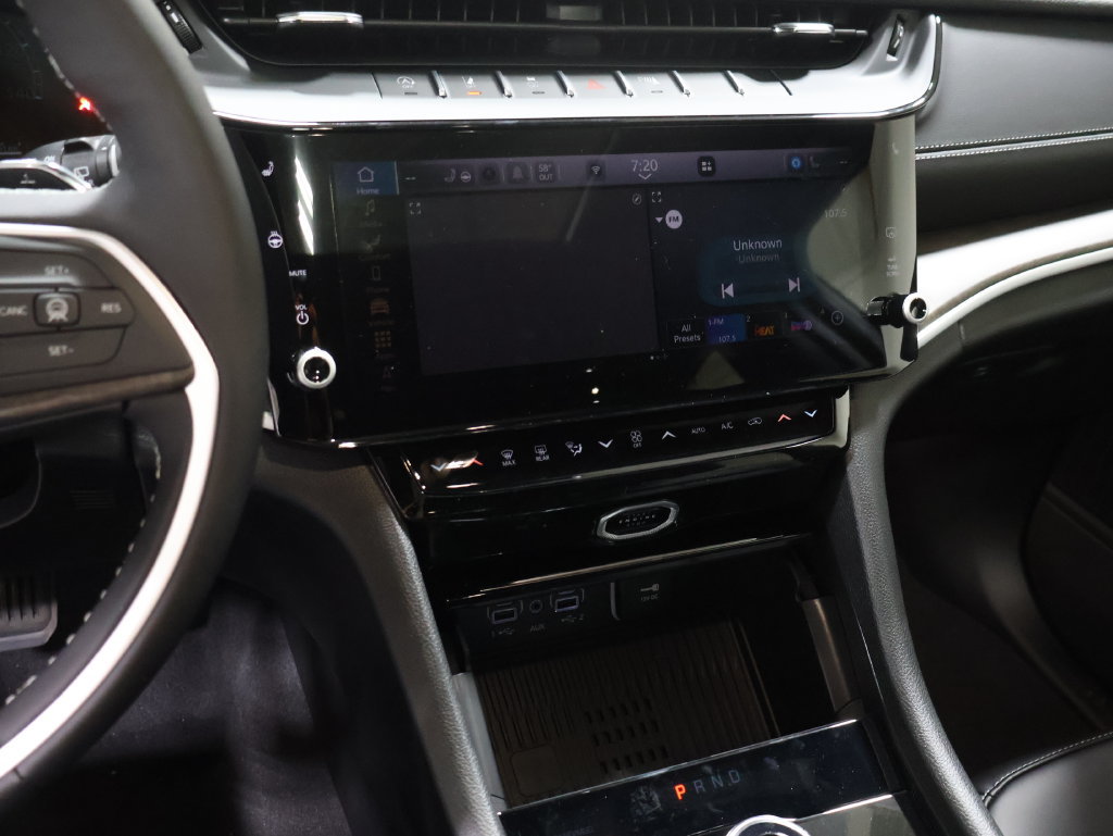 New 2027 Jeep Grand Cherokee Limited w/ Limited Altitude Package AWD/4WD image 21