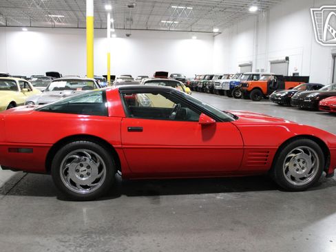Used 1994 Chevrolet Corvette Coupe image 40