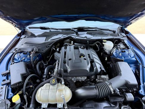 Used 2017 Ford Mustang Coupe RWD image 44