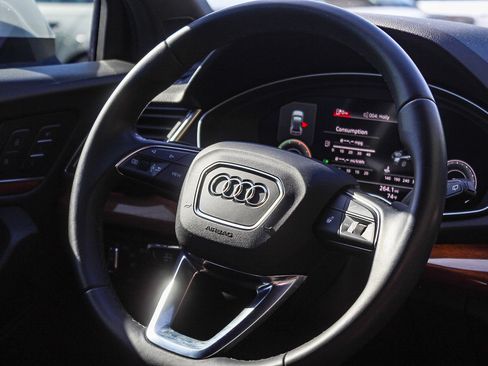 Used 2021 Audi Q5 e Prestige w/ Prestige Package image 15