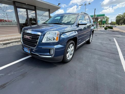 Used 2016 GMC Terrain SLE w/ Chrome Edition FWD image 3