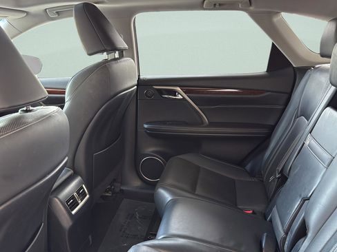 Used 2018 Lexus RX 350L image 31