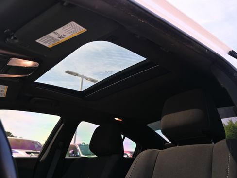 Used 2023 Dodge Charger SXT RWD image 27