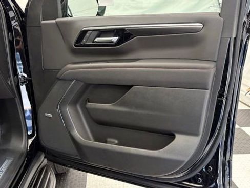 New 2026 Chevrolet Suburban RST w/ RST Capability Package AWD/4WD image 26