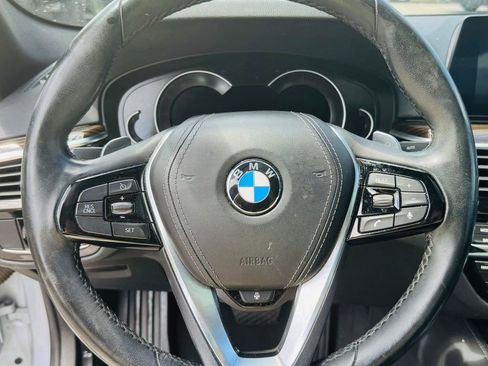 Used 2019 BMW 530i RWD image 8