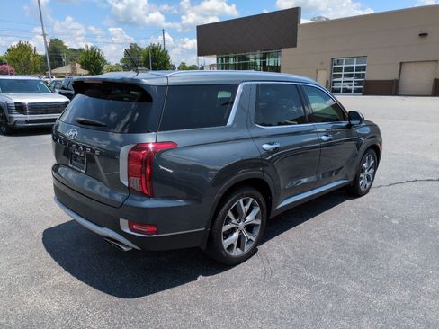 Used 2020 Hyundai Palisade SEL w/ Premium Package FWD image 7