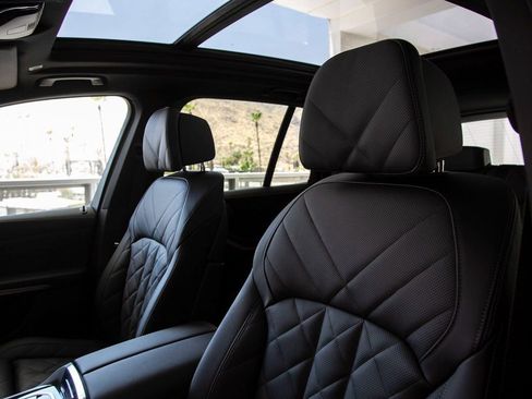 Used 2026 BMW X5 xDrive40i image 21