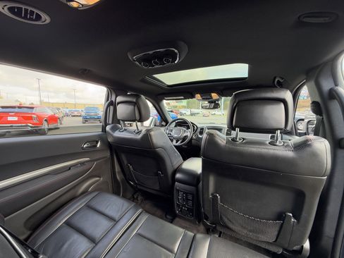 Used 2017 Dodge Durango R/T image 30