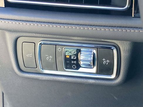 New 2025 Lincoln Aviator AWD w/ Equipment Group 101A image 29