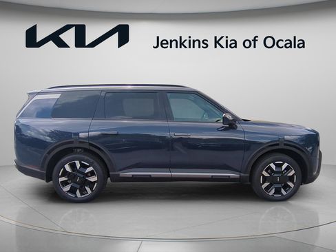 New 2027 Kia Telluride S image 2