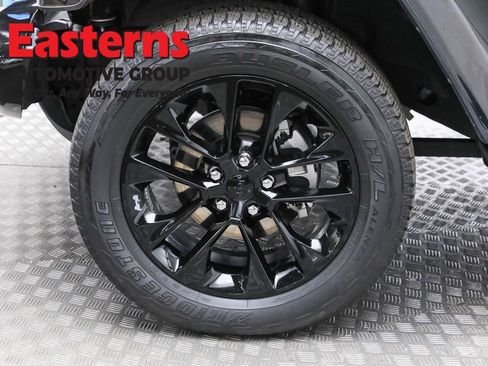 Used 2021 Jeep Wrangler Unlimited Sahara image 33