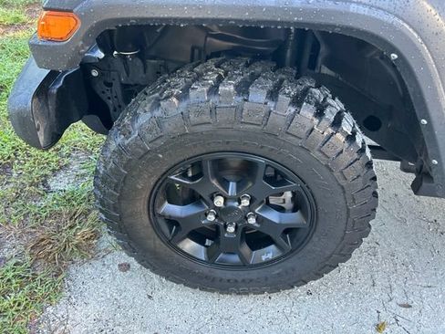 Used 2022 Jeep Wrangler Unlimited Sport AWD/4WD image 20