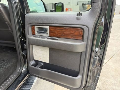 Used 2012 Ford F150 Lariat w/ Lariat Chrome Pkg image 22