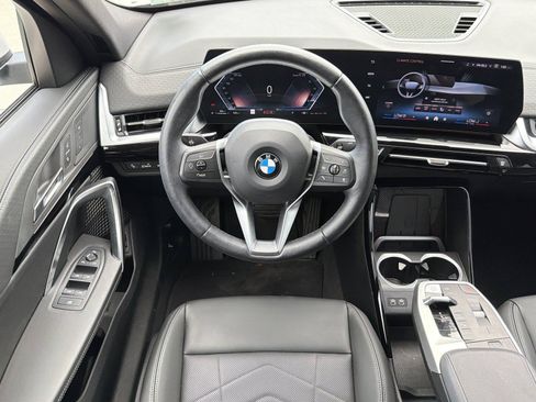 Certified 2025 BMW X2 xDrive28i AWD/4WD image 15