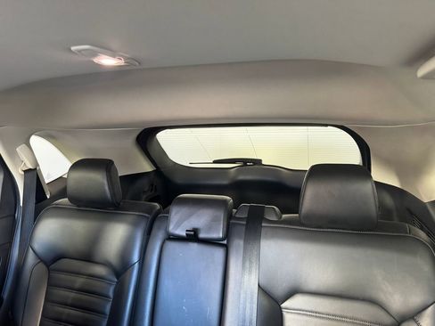 Used 2023 Ford Edge SEL image 4