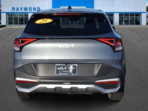 Certified 2025 Kia Sportage LX FWD image 5