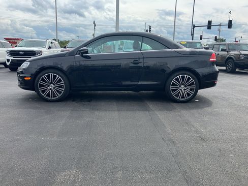 Used 2014 Volkswagen Eos FWD image 3
