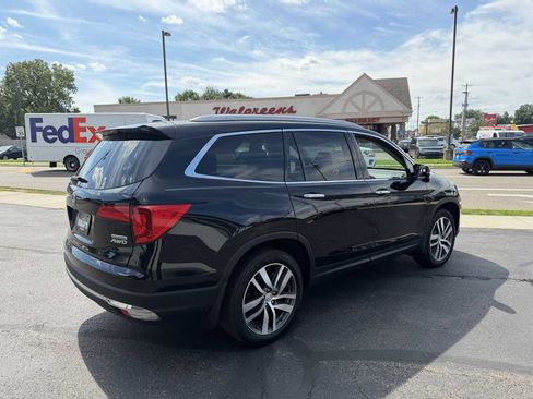 Used 2016 Honda Pilot Touring image 5