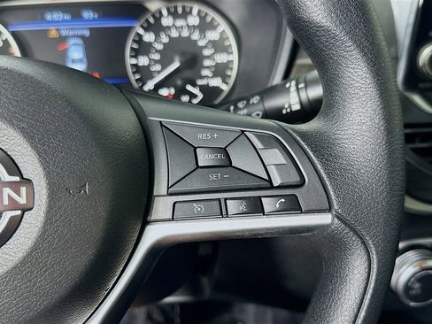 Used 2025 Nissan Altima 2.5 SV FWD image 23
