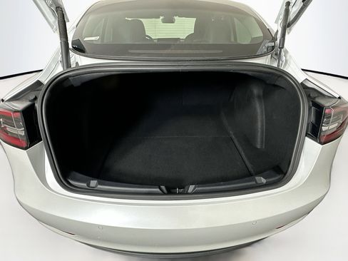 Used 2021 Tesla Model 3 Standard Range Plus image 26