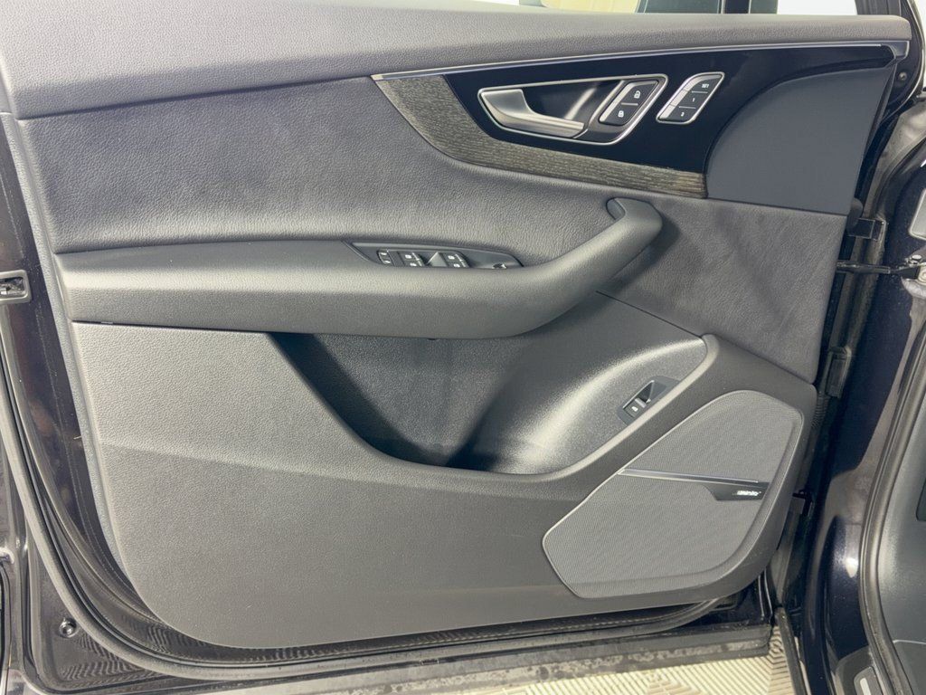 Used 2019 Audi Q7 3.0T Premium Plus w/ Premium Plus Package AWD/4WD image 14