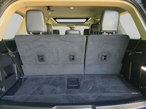 Used 2020 Ford Expedition Platinum AWD/4WD image 6